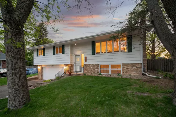 3235 Flag CT N, New Hope, MN 55427