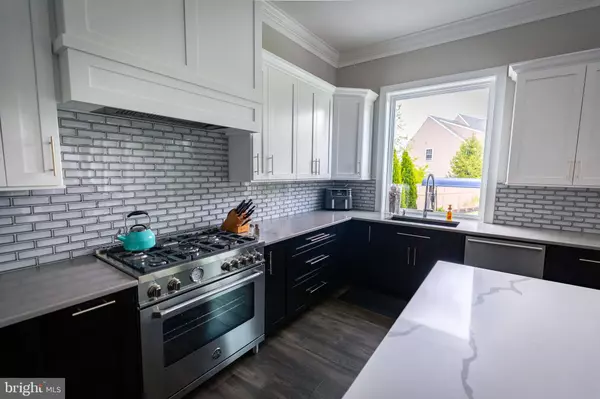 5781 WILD LILAC DR, East Petersburg, PA 17520