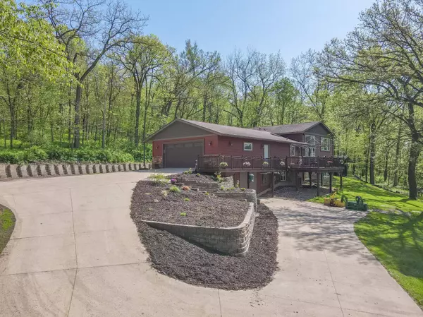 210 Shady Ridge LN SW