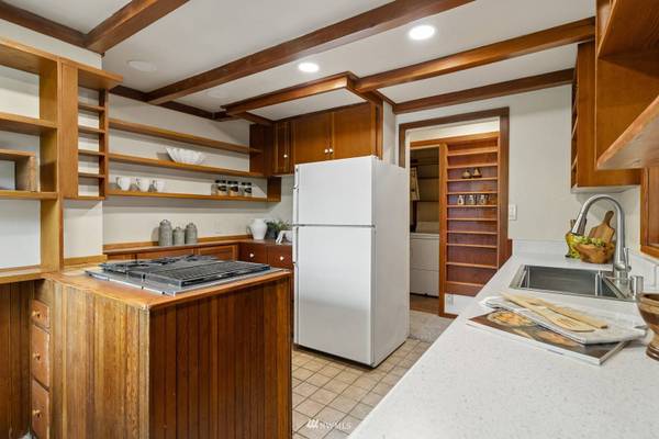 7302 21st AVE NE, Seattle, WA 98115