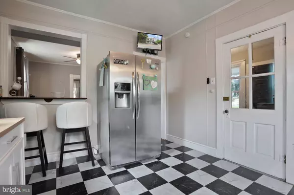 500 E MOLER AVE, Martinsburg, WV 25404