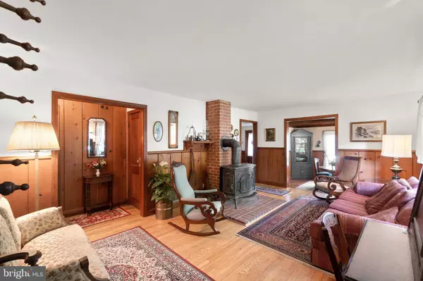 1651 LEE DR, Edgewater, MD 21037