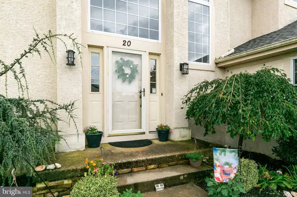 20 RED GRAVEL CIR, Sicklerville, NJ 08081