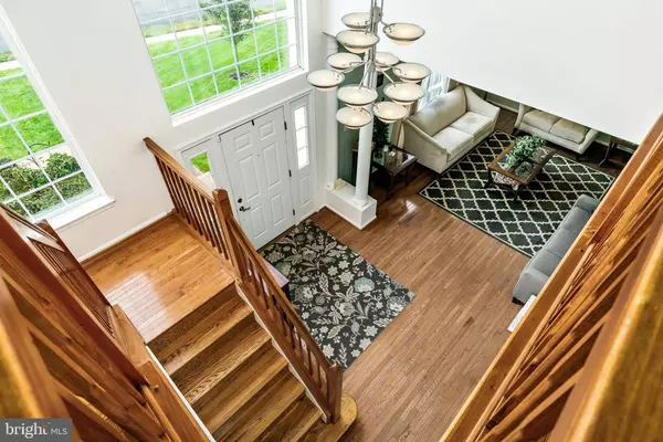 20 RED GRAVEL CIR, Sicklerville, NJ 08081