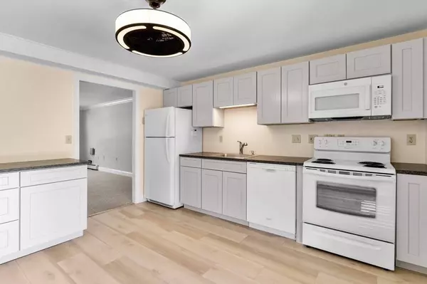 50B Washington Park Drive #5, Andover, MA 01810