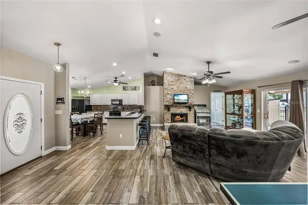 221 WHITE CLIFF, Auburndale, FL 33823