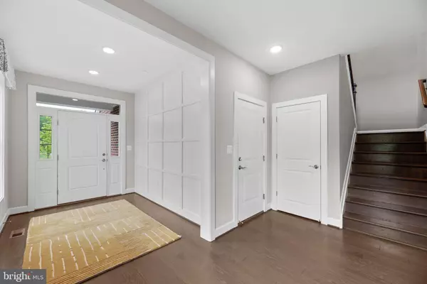 2604 VARDON LN, Ellicott City, MD 21042