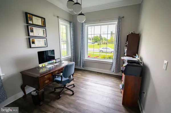 5781 WILD LILAC DR, East Petersburg, PA 17520