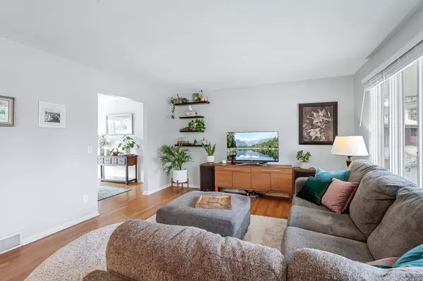 3235 Flag CT N, New Hope, MN 55427