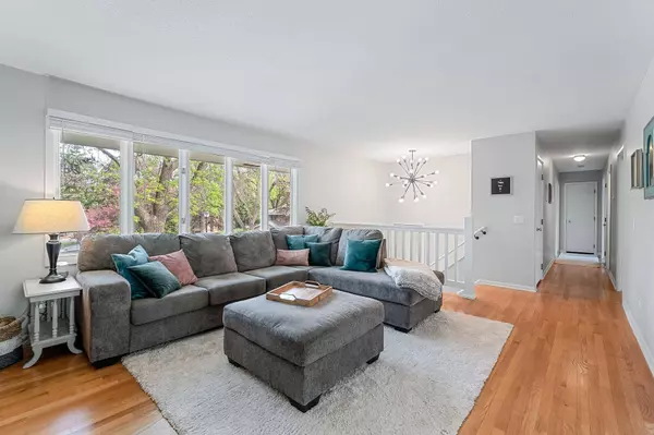 3235 Flag CT N, New Hope, MN 55427