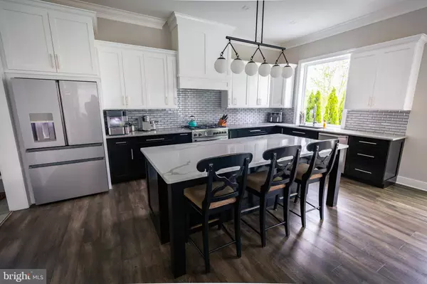 5781 WILD LILAC DR, East Petersburg, PA 17520