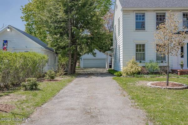 5 Judson Pkwy, Gloversville, NY 12078