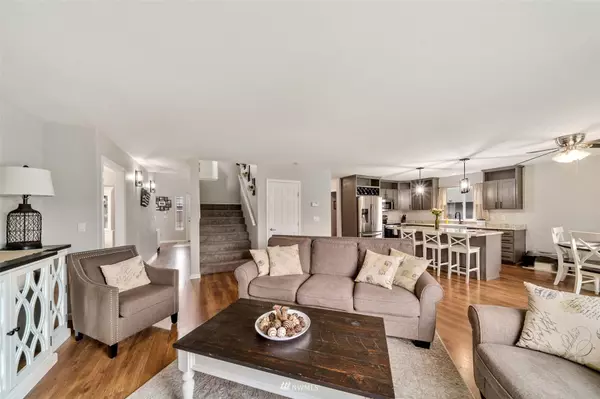 2712 185th Street Ct E, Tacoma, WA 98445