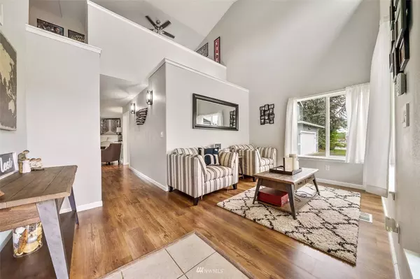 2712 185th Street Ct E, Tacoma, WA 98445