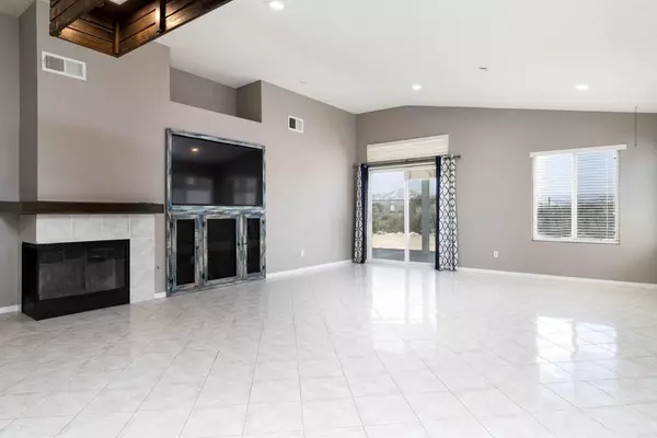 32140 Evening Primrose TRL, Campo, CA 91906