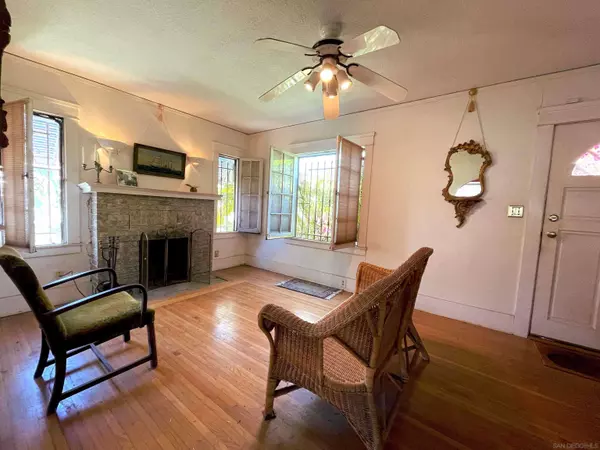 2905 Suncrest Drive, San Diego, CA 92116