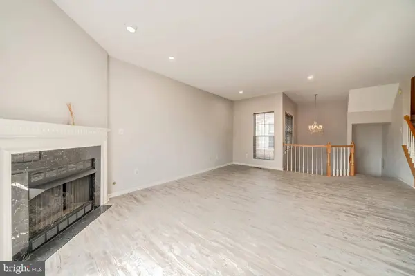 44222 MOSSY BROOK SQ, Ashburn, VA 20147