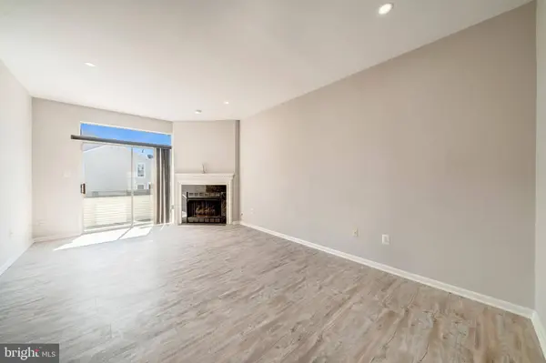 44222 MOSSY BROOK SQ, Ashburn, VA 20147