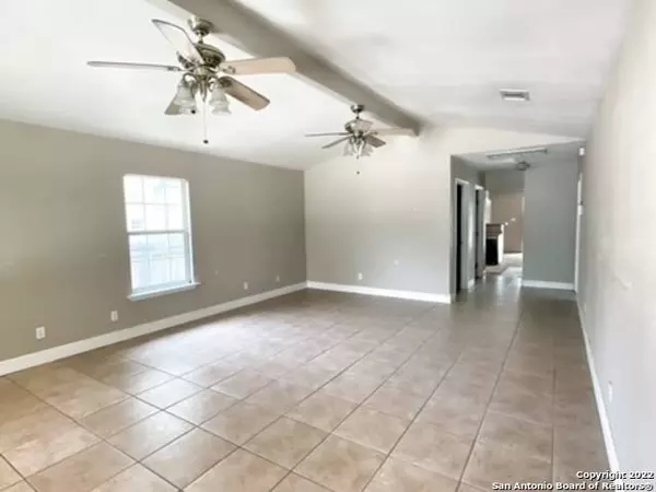 19990 Casias Ct, Somerset, TX 78069