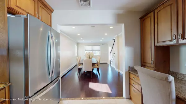 128 Elkhart Street, Staten Island, NY 10308