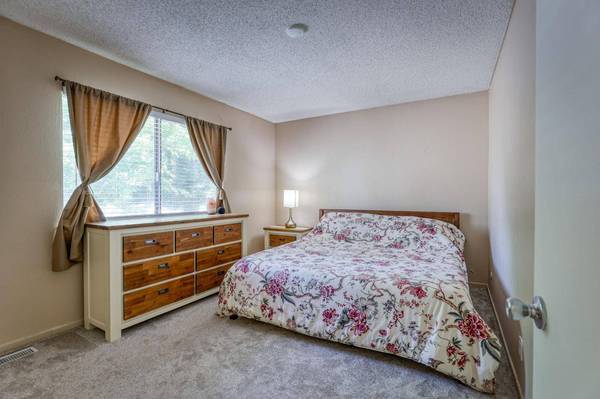 5630 Madison AVE, Sacramento, CA 95841