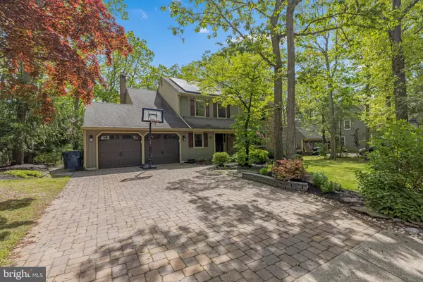 10 HARWOOD DR, Voorhees, NJ 08043