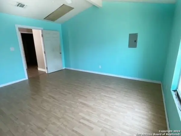 19990 Casias Ct, Somerset, TX 78069