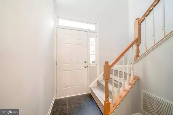 44222 MOSSY BROOK SQ, Ashburn, VA 20147