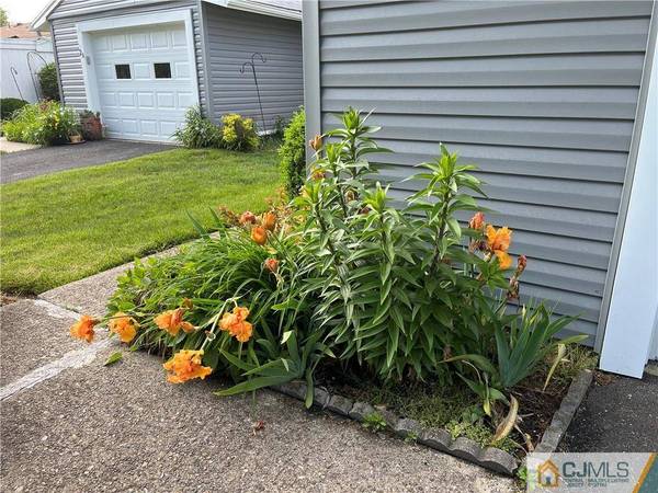 2B Belmar RD, Monroe, NJ 08831