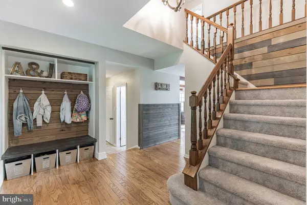 10 HARWOOD DR, Voorhees, NJ 08043