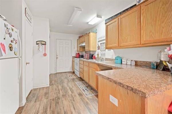 3520 Garrett Road, Fort Worth, TX 76040