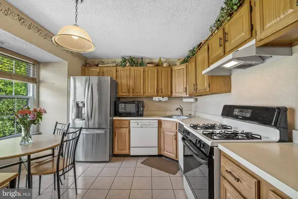 703 BROKAW CT, Bridgewater, NJ 08807