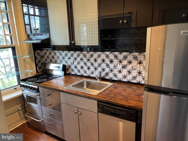 20 E PENN ST #3, Philadelphia, PA 19144