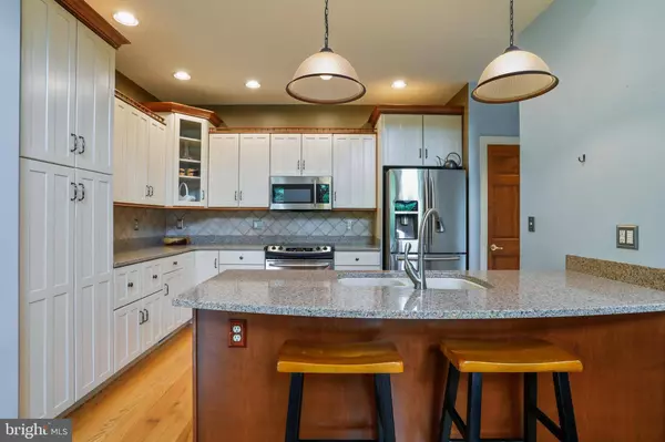 463 ARBOR SHADE DR, Inwood, WV 25428