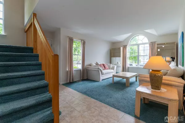 113 Castle Pointe BLVD, Piscataway, NJ 08854