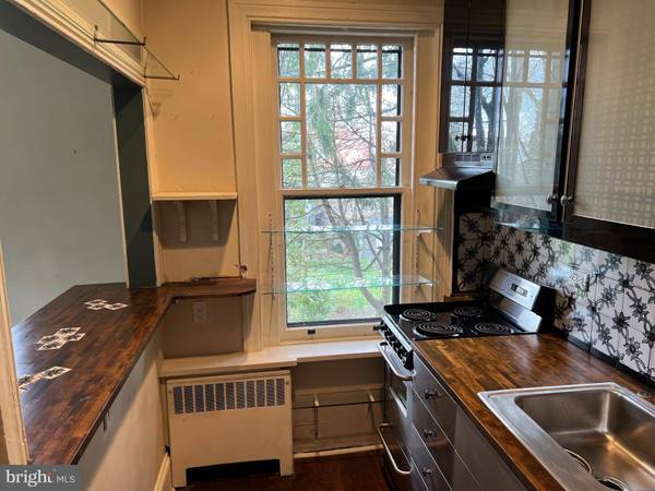 20 E PENN ST #3, Philadelphia, PA 19144