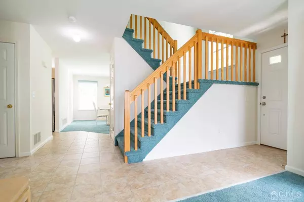 113 Castle Pointe BLVD, Piscataway, NJ 08854