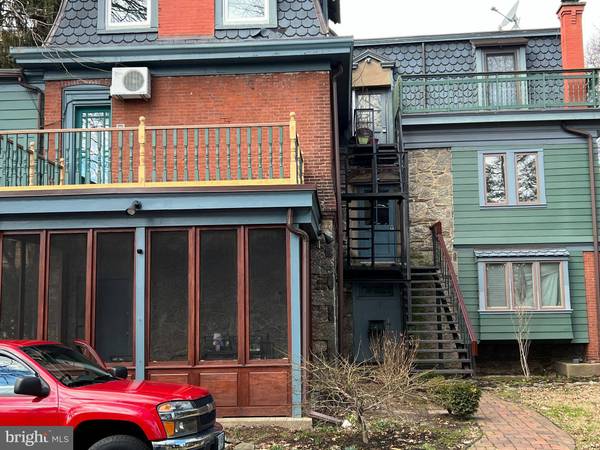 20 E PENN ST #3, Philadelphia, PA 19144