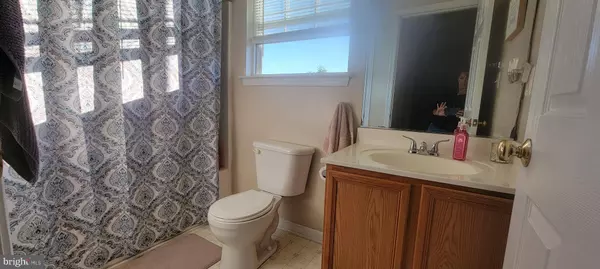 138 SURREY CLUB LN, Stephens City, VA 22655