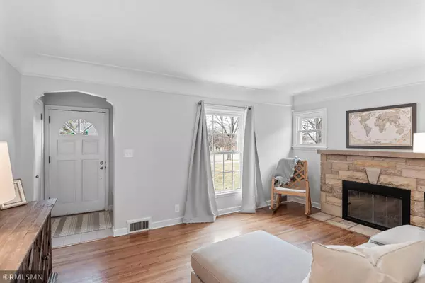 5540 Richmond Curve, Minneapolis, MN 55410