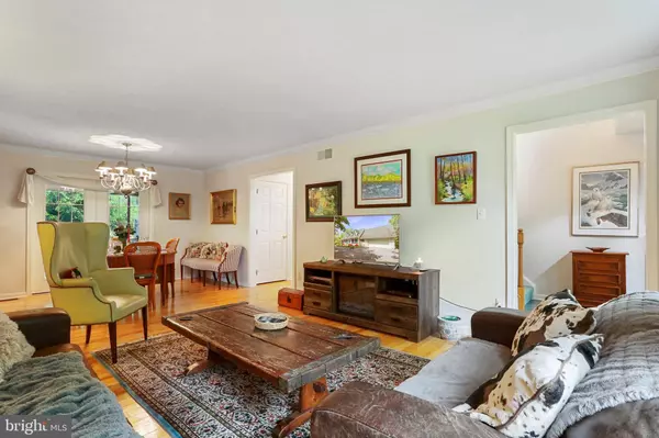 40 ROCKWELL CT, Berkeley Springs, WV 25411