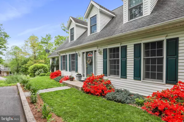 40 ROCKWELL CT, Berkeley Springs, WV 25411