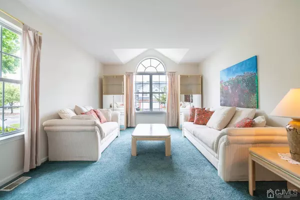 113 Castle Pointe BLVD, Piscataway, NJ 08854