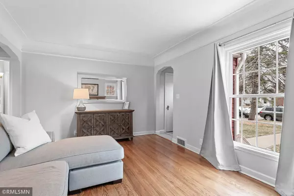 5540 Richmond Curve, Minneapolis, MN 55410