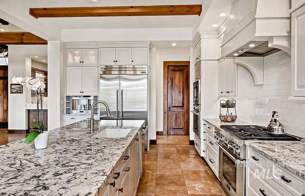 513 E Orion Ct, Boise, ID 83702