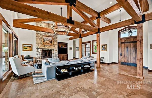 513 E Orion Ct, Boise, ID 83702