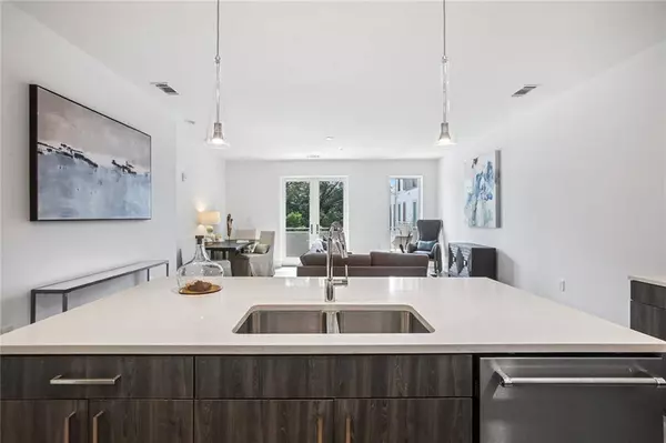 775 Juniper ST NE #416, Atlanta, GA 30308