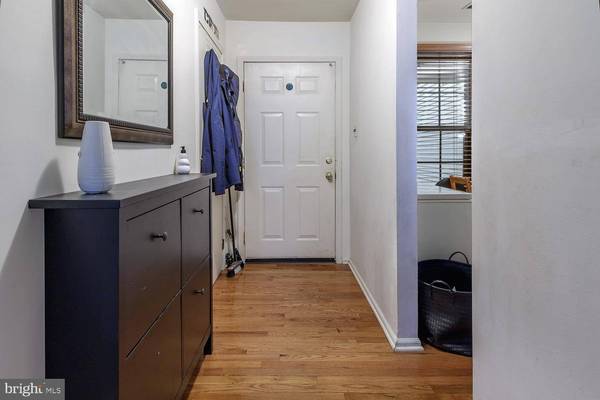 8 REGENT CT, Medford, NJ 08055