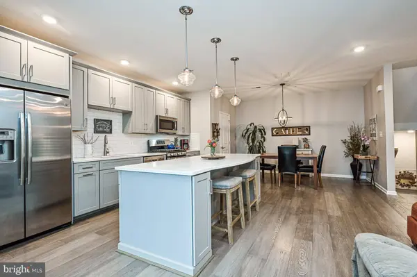 23286 SOUTHDOWN MANOR TER #106, Ashburn, VA 20148