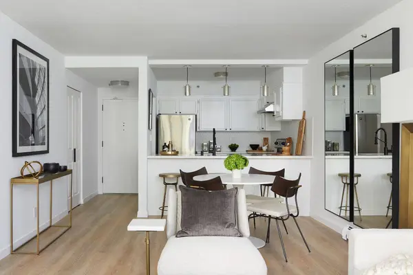 900 Bush ST, San Francisco, CA 94109